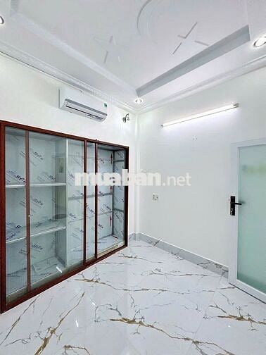 Bán nhà 3 phòng ngủ tại hẻm 138, Trần Hưng Đạo,  2,85 tỷ,