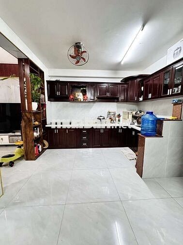 Nhà Lớn 72M2, Cao 5Tầng, HXH 6M, Gần ST Emart 2