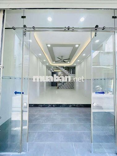 Gần 4 xã thông LVQ Nguyễn Sơn hẻm xe hơi 63m2 2 tầng chỉ 6.25 tỷ