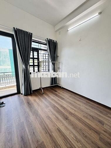 Nhà Lớn 72M2, Cao 5Tầng, HXH 6M, Gần ST Emart 2