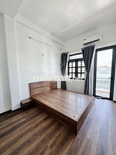 Nhà Lớn 72M2, Cao 5Tầng, HXH 6M, Gần ST Emart 2