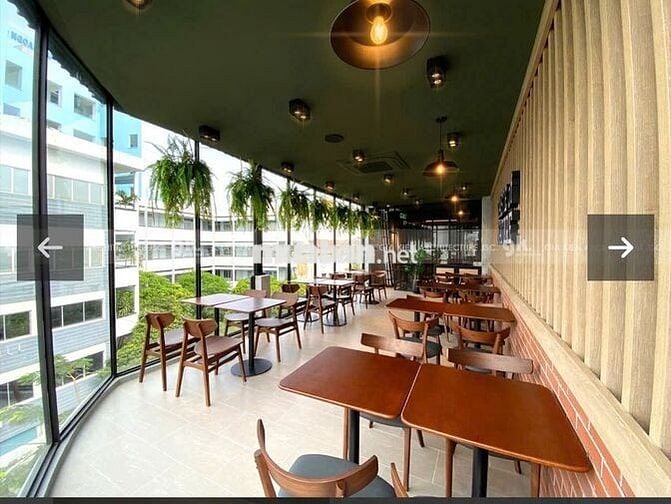Cho thuê nhà Góc 2 mặt tiền đường Sư Vạn Hạnh, Phường 12, Quận 10.
