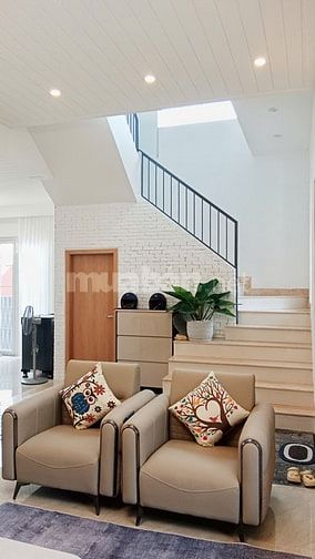 Bán Villa Sân Vườn tại Nam Hồ - P11 - Đà Lạt