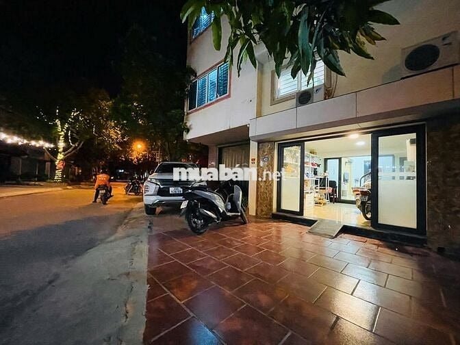 NHÀ ĐẸP 2 MĂT TIỀN KHU ĐÔ THỊ VĂN PHÚ - HÀ ĐÔNG