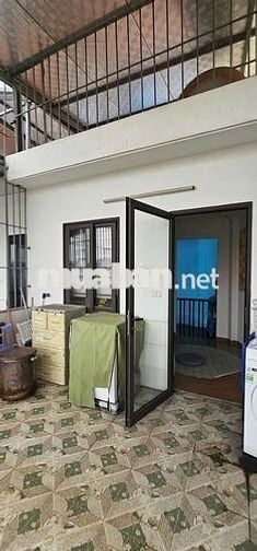 Nhà Mặt Phố Thạch Bàn Cách 50m 5 Tầng Ngõ Ít Nhà – Nhỉnh 6 tỷ