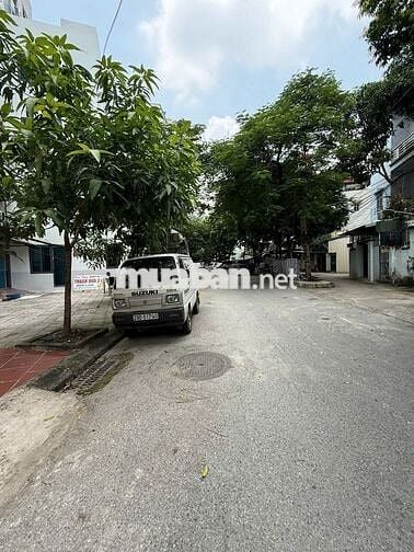 NHÀ ĐẸP 2 MĂT TIỀN KHU ĐÔ THỊ VĂN PHÚ - HÀ ĐÔNG