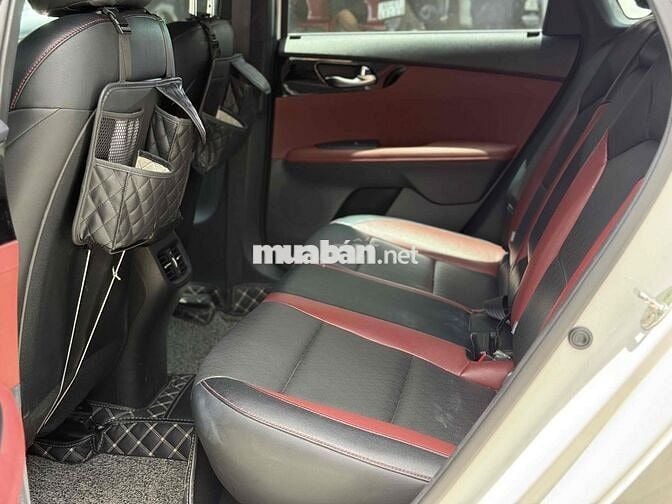 Kia Cerato 2019 2.0 AT Premium - 25000 km. 1 chủ