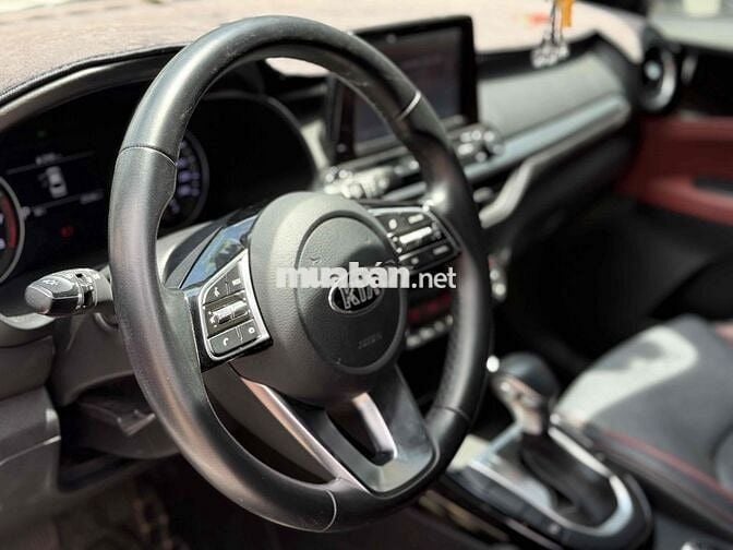 Kia Cerato 2019 2.0 AT Premium - 25000 km. 1 chủ