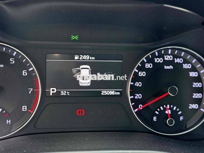 Kia Cerato 2019 2.0 AT Premium - 25000 km. 1 chủ