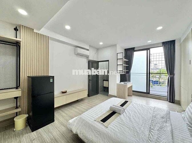 CĂN HỘ CC MINI STUDIO BAN CÔNG TÁCH BẾP FULL NT LUCXURY GẦN SÂN BAY