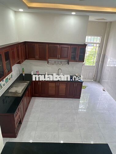 Mình cần cho thuê nhà nguyên căn 1 trệt 2 lầu giá 8tr