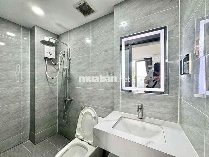 CĂN HỘ CC MINI STUDIO BAN CÔNG TÁCH BẾP FULL NT LUCXURY GẦN SÂN BAY