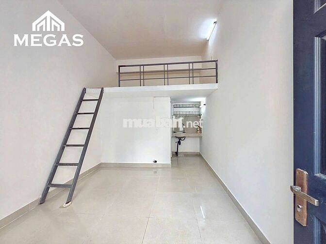 Phòng có gác siêu rộng không giới hạn người và xe ở công Viên Gia Định