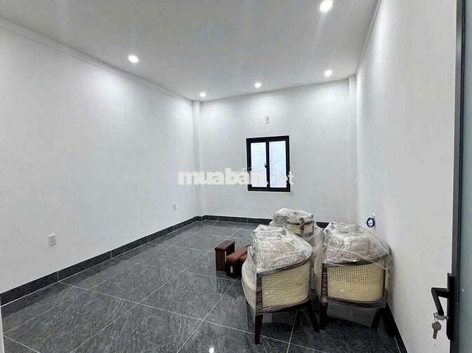 Nhà 1 trệt 2 lầu 4p ngủ gần VSIP 1, kế đường 22/12 QL 13, đường 7m