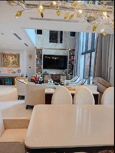 Hiếm! Bán căn Penhouse Cầu Giấy, DT 320 m2, thông tầng trên cao tuyệt 