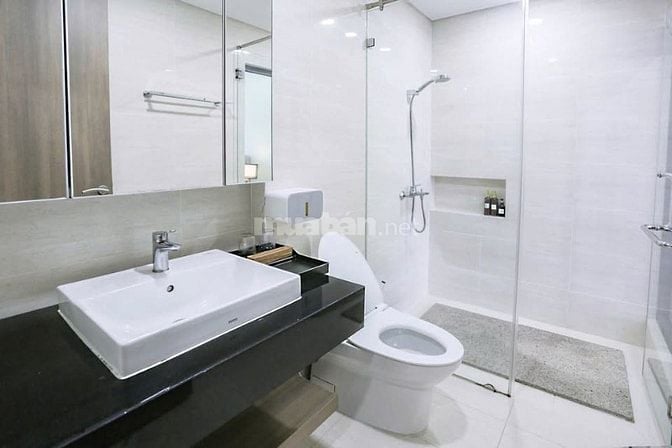 1 tỷ 9 Căn hộ 55m2, Ở liền, sổ hồng, vay được, Phạm Văn Đồng 2pn + 2wc