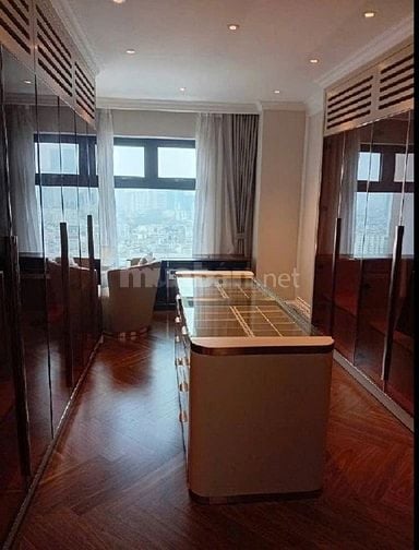 Hiếm! Bán căn Penhouse Cầu Giấy, DT 320 m2, thông tầng trên cao tuyệt 