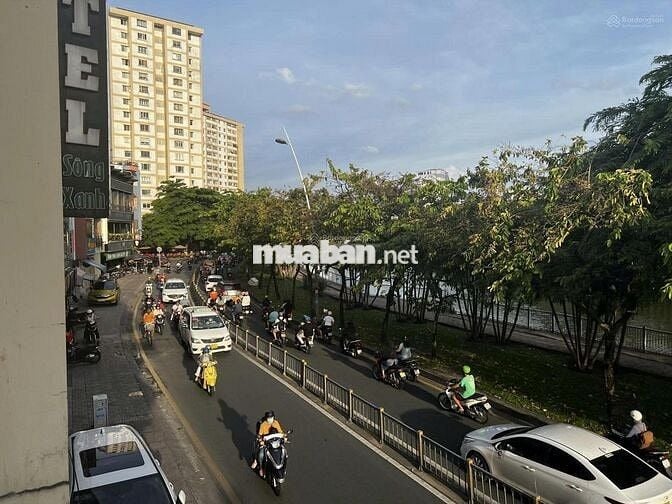 MT KHU PHAN XÍCH LONG - 5X15 - 4 TẦNG THANG MÁY SUỐT ĐẸP