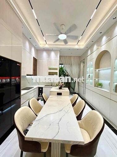 CHỦ GỬI BÁN NHÀ ĐẸP 5 TẦNG ĐÚC 69M2-NGAY TÂN HOÀ ĐÔNG-HXH-7.45TỶ