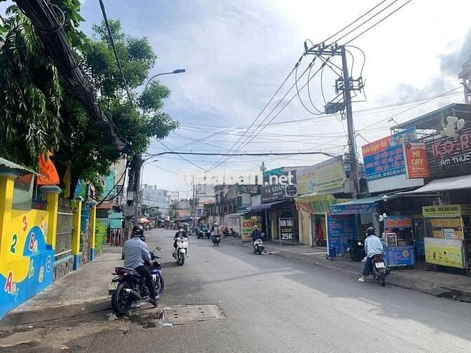 CHO THUÊ MẶT BẰNG MT LÊ LỢI NGAY TRƯỜNG ĐHCN 4 (TRỆT 2 LẦU 8m X 26m)