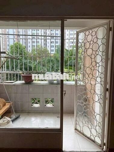 CHO THUÊ Ở LIỀN CC BÀU CÁT 2 LÔ THANG MÁY 2PN 10TR NHÀ ĐẸP