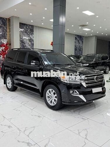 *** thị trường. Land Cruiser 5.7 nhập Mỹ 2016