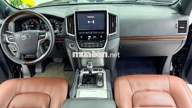 *** thị trường. Land Cruiser 5.7 nhập Mỹ 2016