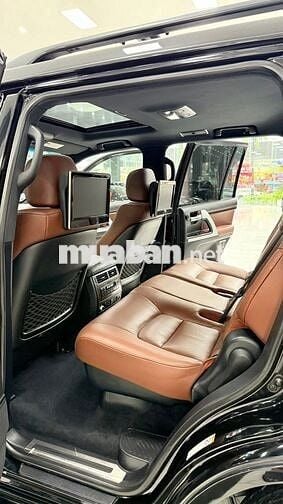 *** thị trường. Land Cruiser 5.7 nhập Mỹ 2016