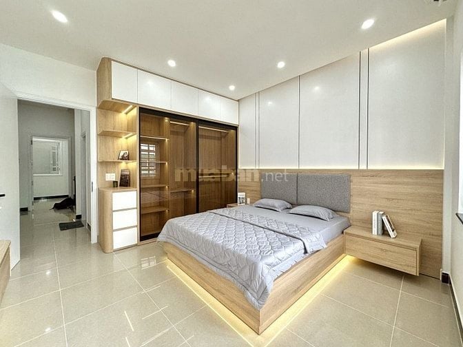 Bán nhà hxh Phan Xích Long Q.Phú Nhuận - 4m x 15m - nở hậu 