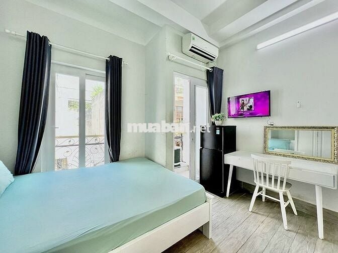 CĂN HỘ TIỆN NGHI BAN CÔNG 30M2 GẦN ĐH SƯ PHẠM, KHTN, HCE, UEH, Y DƯỢC