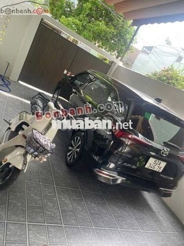 Toyota Avanza 7 chỗ tự động 2023 lăn bánh 2024