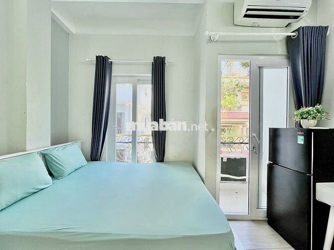CĂN HỘ TIỆN NGHI BAN CÔNG 30M2 GẦN ĐH SƯ PHẠM, KHTN, HCE, UEH, Y DƯỢC