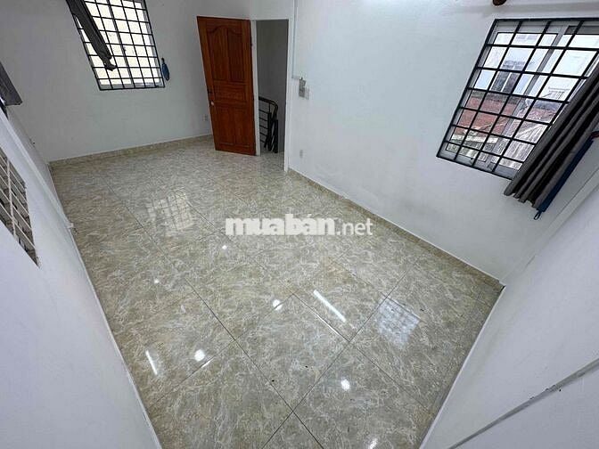 NHÀ NGUYÊN CĂN NGUYỄN CHÍ THANH Q10 - 2PN - 3WC