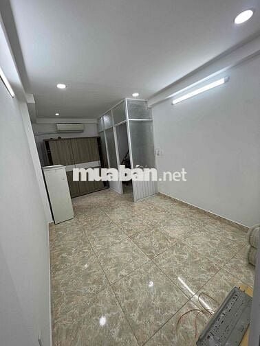 NHÀ NGUYÊN CĂN NGUYỄN CHÍ THANH Q10 - 2PN - 3WC