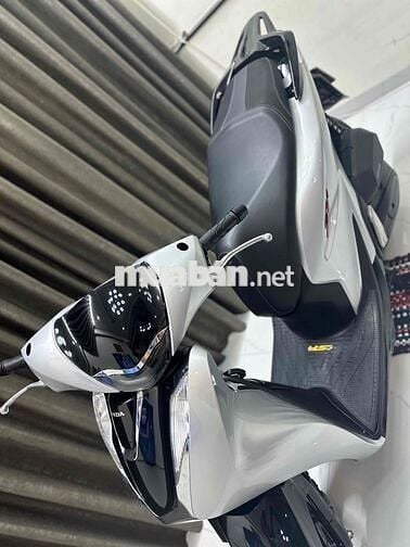 SH 125! mẫu mới màu bạc poster cực đep giá mềm