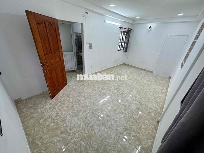 NHÀ NGUYÊN CĂN NGUYỄN CHÍ THANH Q10 - 2PN - 3WC