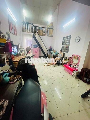 Bán Nhà Cấp 4. xe hơi 7 chỗ. 56m2. 2 phòng. P6. chỉ 4.25tỷ