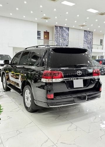 Duy nhất thị trường. Land Cruiser 5.7 nhập Mỹ 2016. Xe đi ít siêu mới.