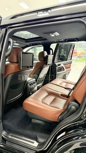 Duy nhất thị trường. Land Cruiser 5.7 nhập Mỹ 2016. Xe đi ít siêu mới.