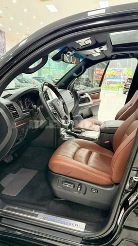 Duy nhất thị trường. Land Cruiser 5.7 nhập Mỹ 2016. Xe đi ít siêu mới.