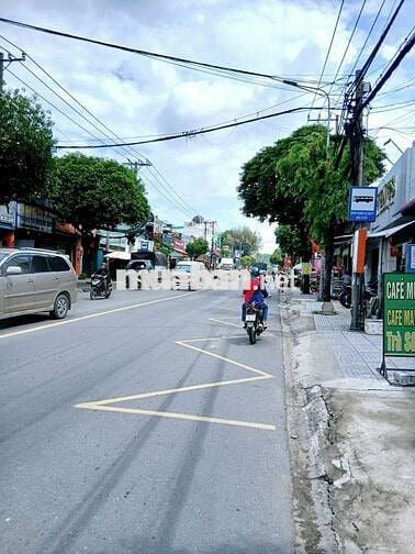 Đết đẹp mt đường giao thông huyết mạch