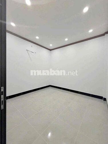 Bán nhà C4 mới xây – Trung tâm Tân Uyên – Sổ hồng riêng – Giá tốt!