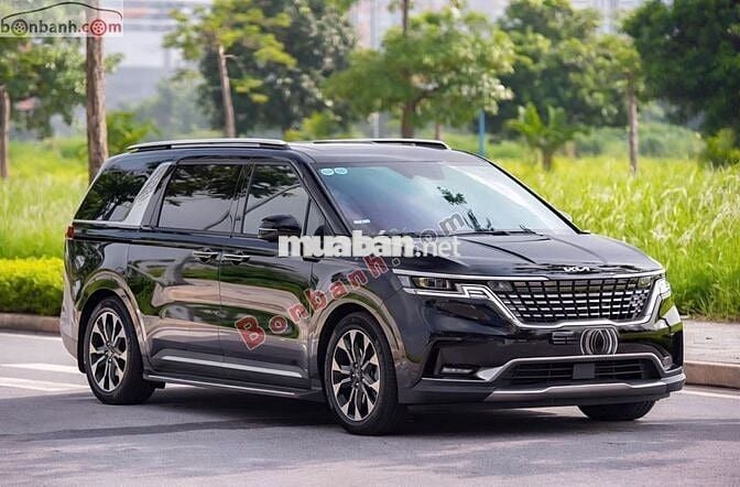 Kia Carnival 2.2d Signature sản xuất 2023