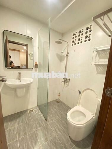 GIÁ SỐC !!! STUDIO CAO CẤP FULL NỘI THẤT MỚI CÓ BAN CÔNG RIÊNG