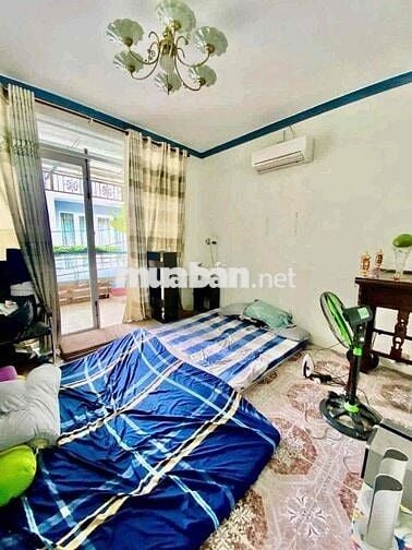 nhà gần hồ bơi tây thạnh tân phú hẻm xe hơi vào nhà