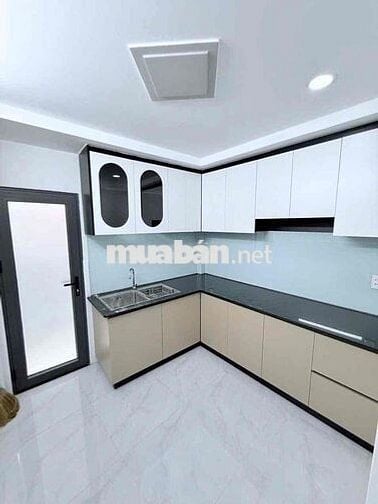 SIÊU PHẨM 36M KẾ ĐẦM SEN Q11 CHỈ 4 TỶ 050