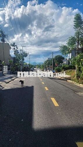 Đất mặt tiền đường nhựa 7m5 lề 3m đường DH 8