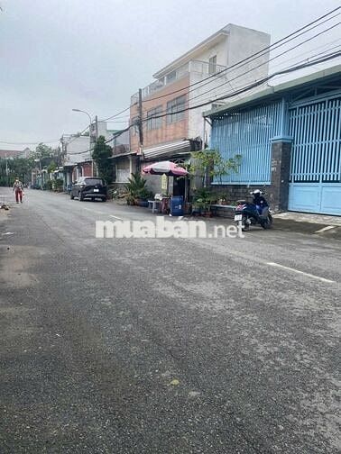 Cho thuê nhà xưởng 10x30 mặt tiền nhựa 8m , Xuân Thới Thượng, Hóc Môn