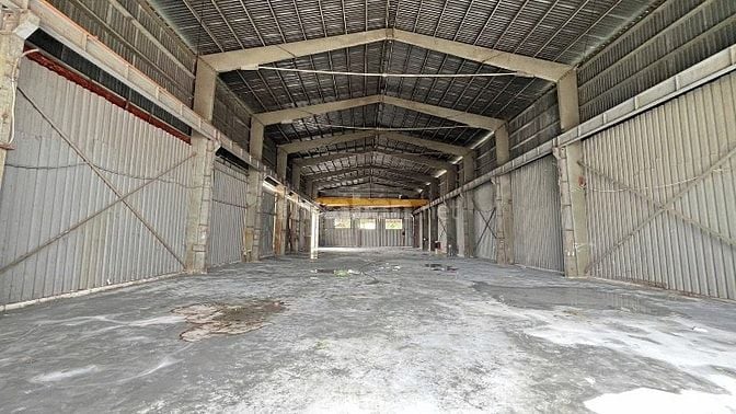 Cho thuê kho xưởng 800m2 Xa Lộ Hà Nội, P. Trường Thọ, Thủ Đức