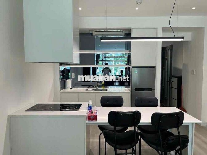 Studio cửa sổ trời full nội thất – Nguyễn Hữu Cảnh, gần trung tâm